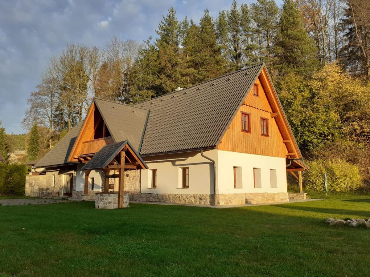 The Retreat Zdarky Exterior foto